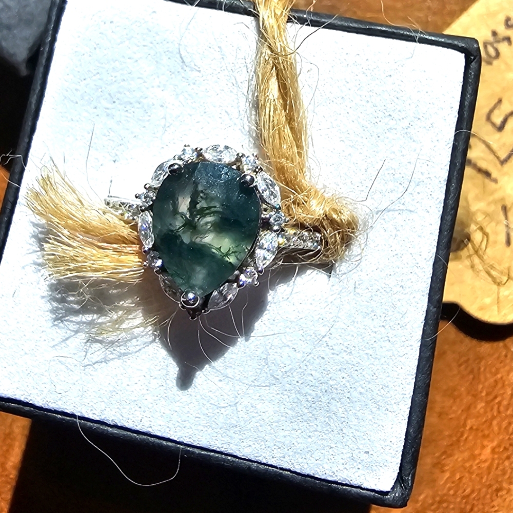 Moss Agate Teardrop Stone With Z Dimonds On 925 Silver